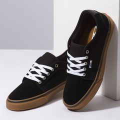Vans Chukka Low Shoes Black/Black/Gum